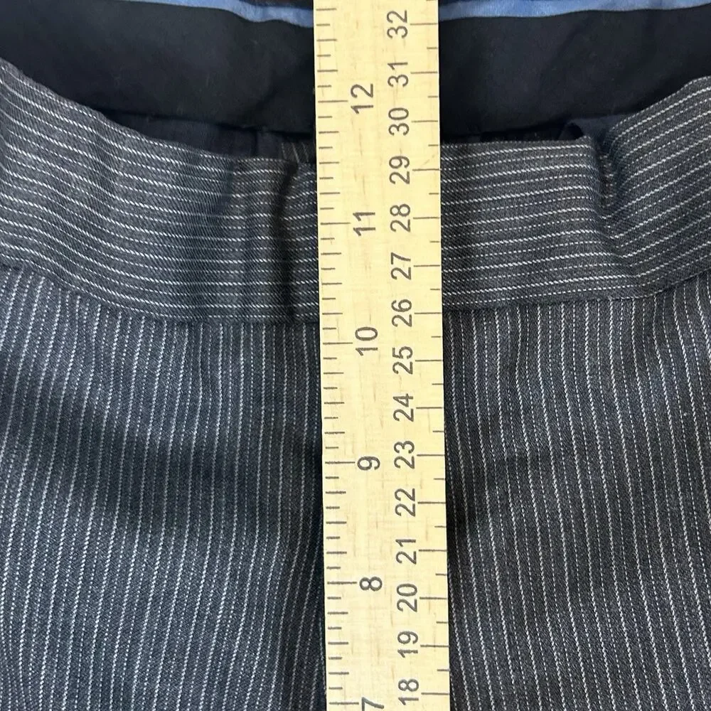 Banana Republic Mens Wool/Poly Dress Pants Gray Stripe Sz 36x34 (actual 35x33.5)